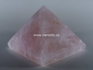 rose quartz, pyramid