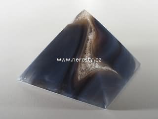 agate, pyramid